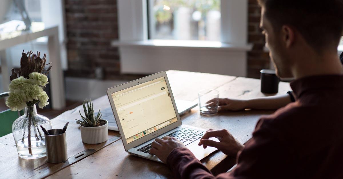 bench-accounting-C3V88BOoRoM-unsplash.jpg