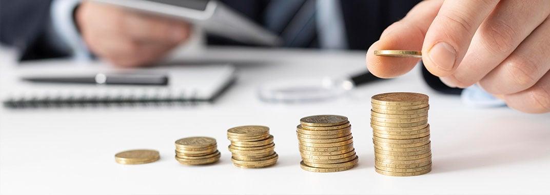 zarobki w IT_zdjęcie główne.jpg