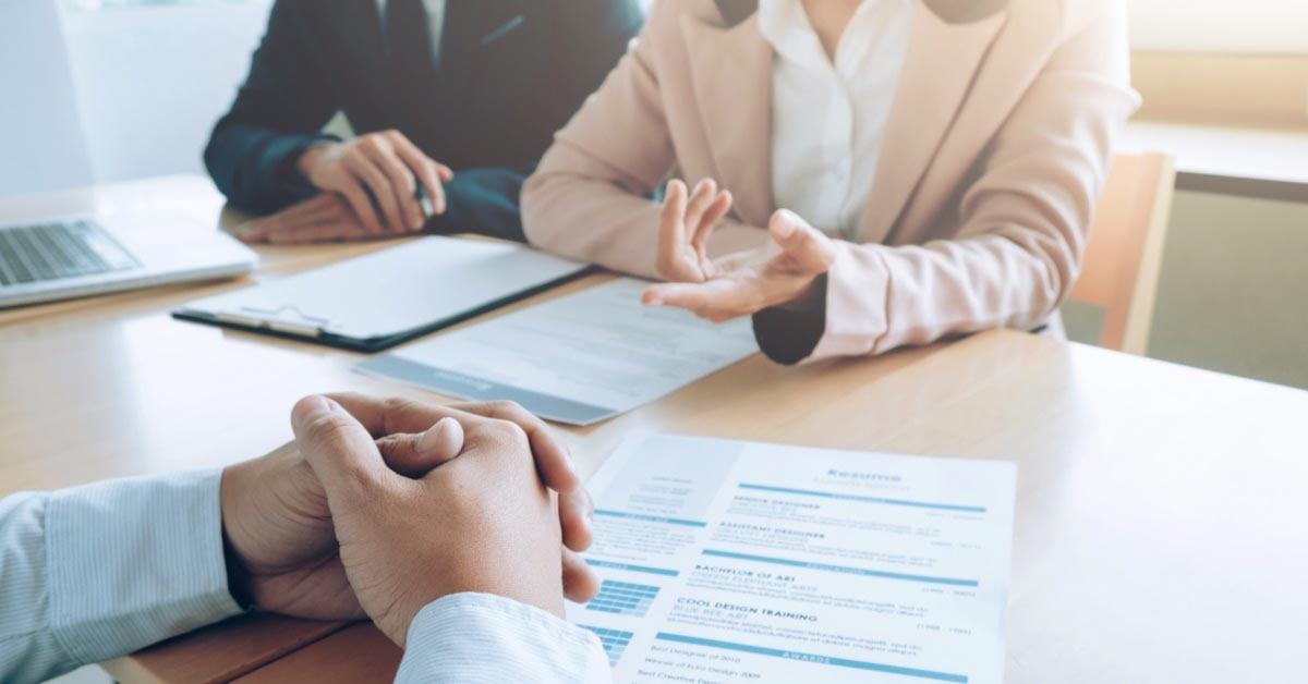 business-job-interview-concept.jpg Współpraca Coders Lab z InPlay Recruit