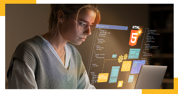 jak-wyglada-kurs-programowania-we-wroclawiu Kursantka Coders Lab przy komputerze