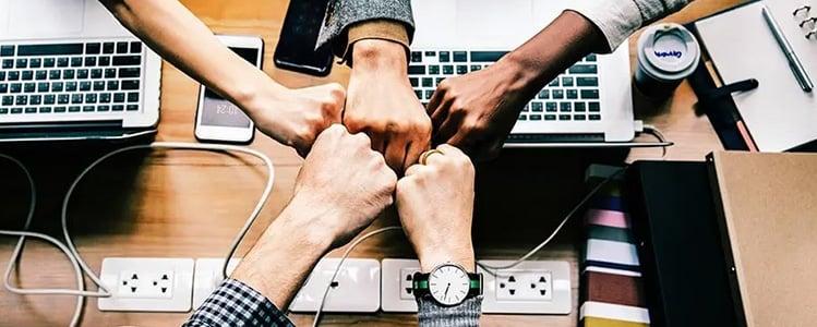 Edukacja IT to nie tylko nauka programowania Edukacja IT to nie tylko nauka programowania